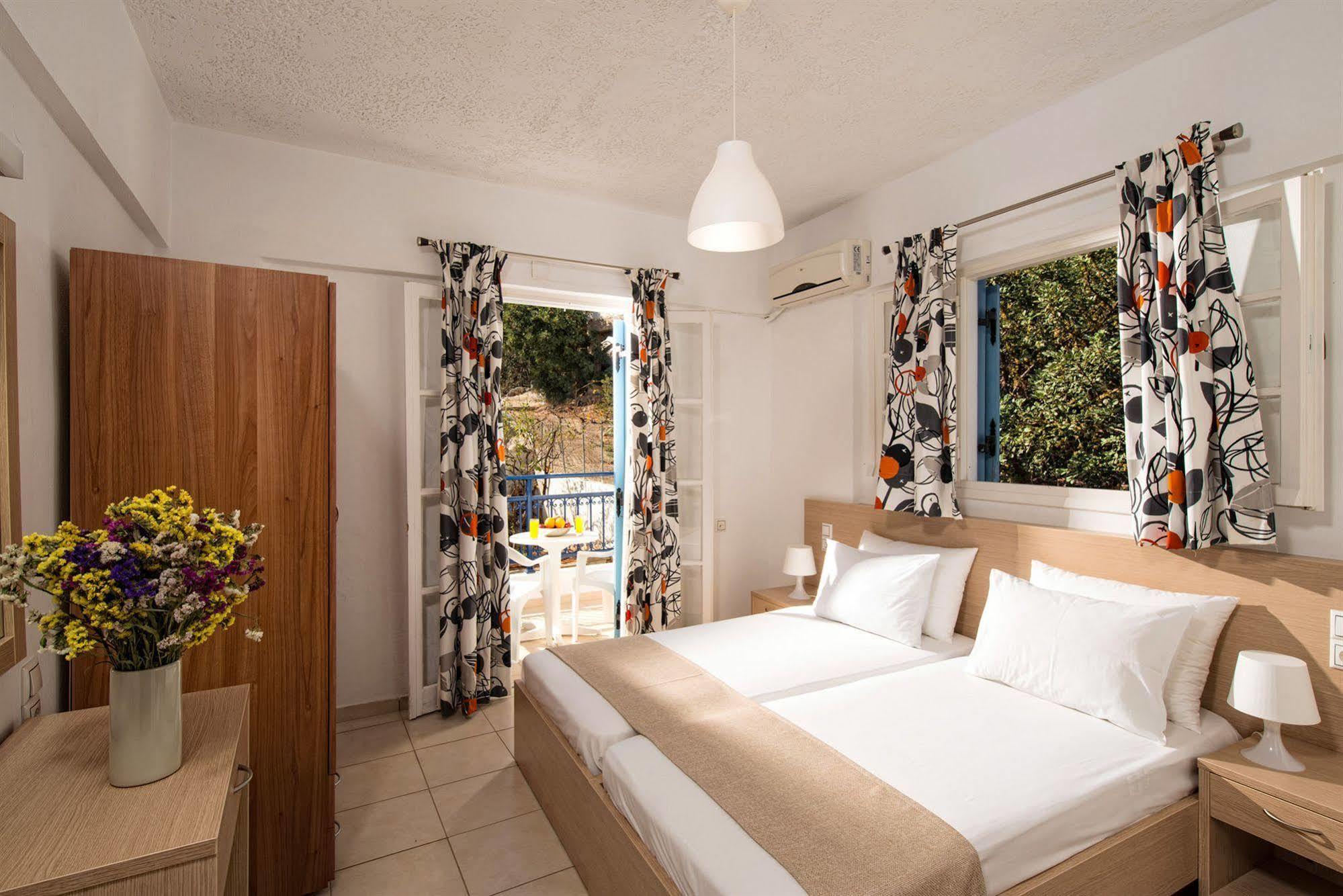 Castello Apartments สตาลิดา ภายนอก รูปภาพ